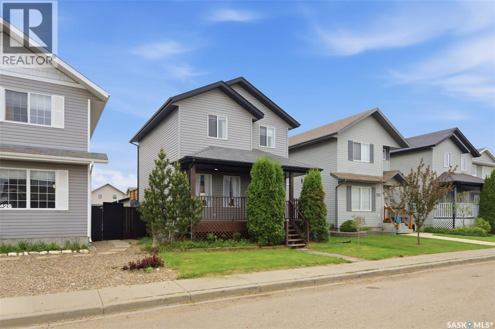 422 Blakeney Crescent, Saskatoon, SK