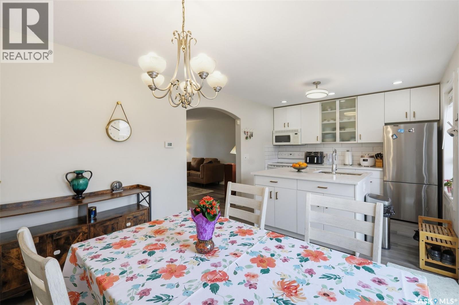 422 Blakeney Crescent, Saskatoon, SK