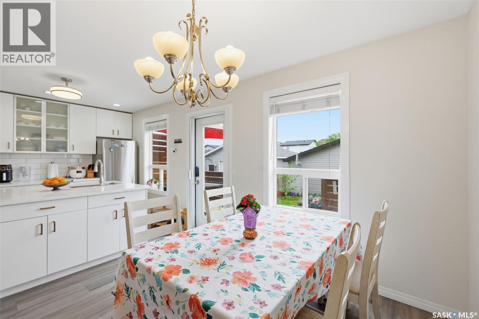 422 Blakeney Crescent, Saskatoon, SK