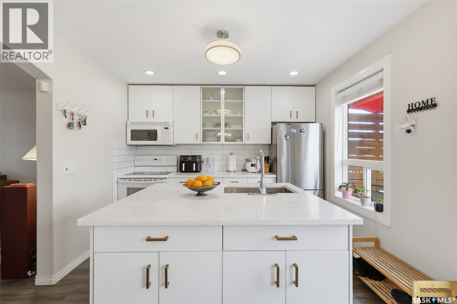422 Blakeney Crescent, Saskatoon, SK