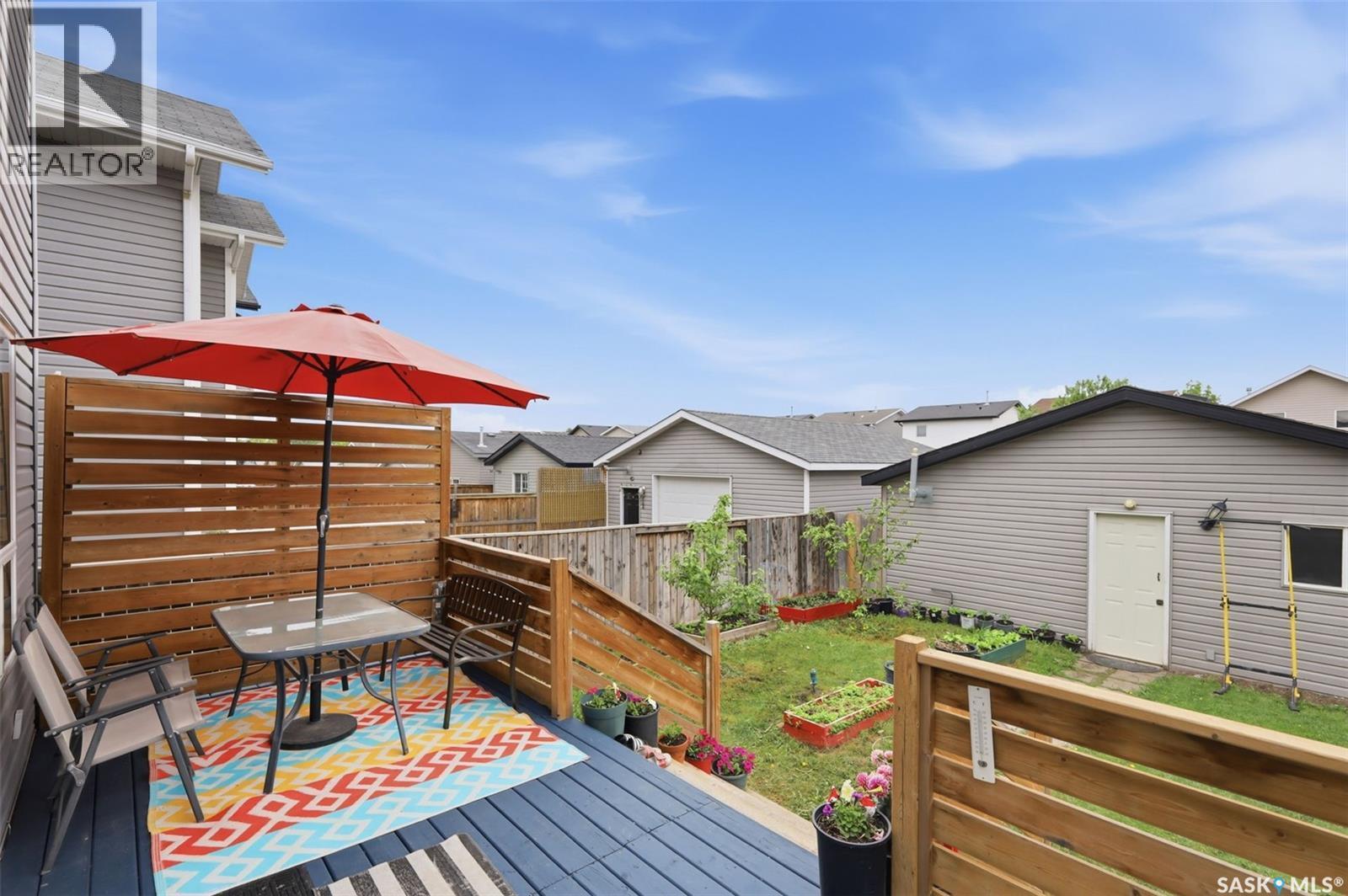 422 Blakeney Crescent, Saskatoon, SK