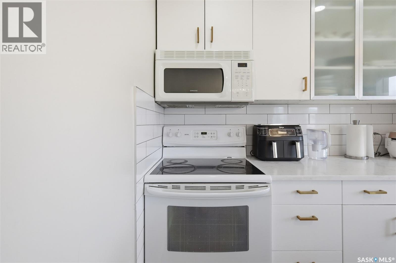 422 Blakeney Crescent, Saskatoon, SK