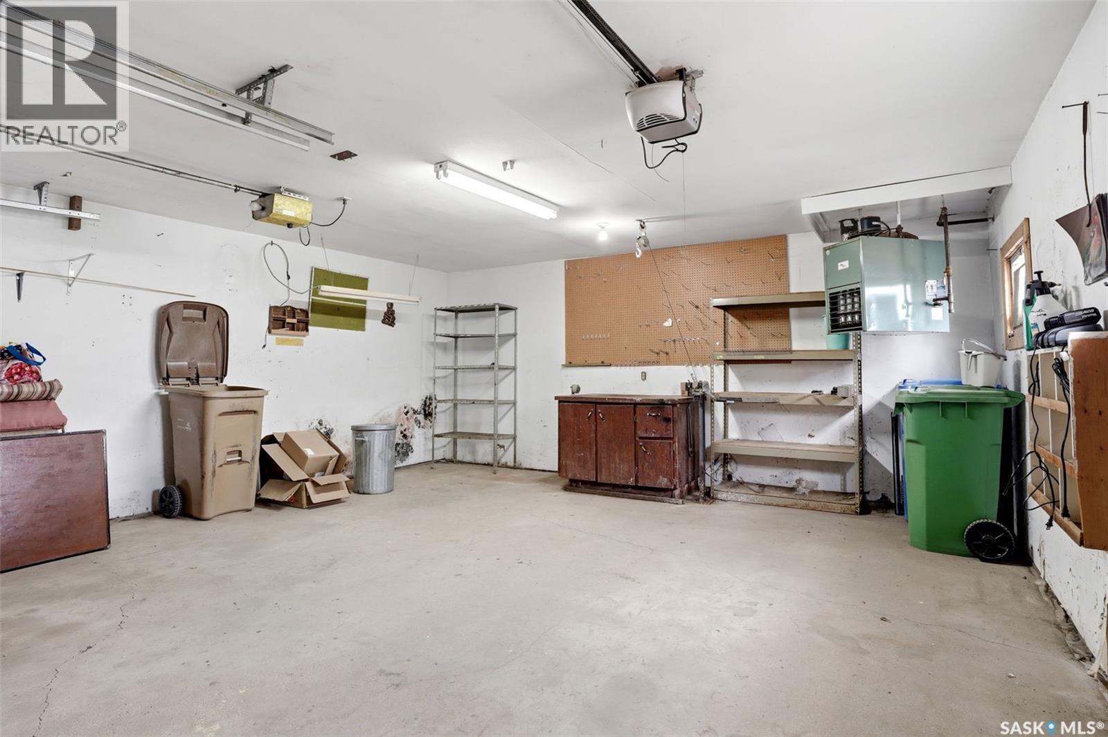 2078 Mcara Street, Regina, SK