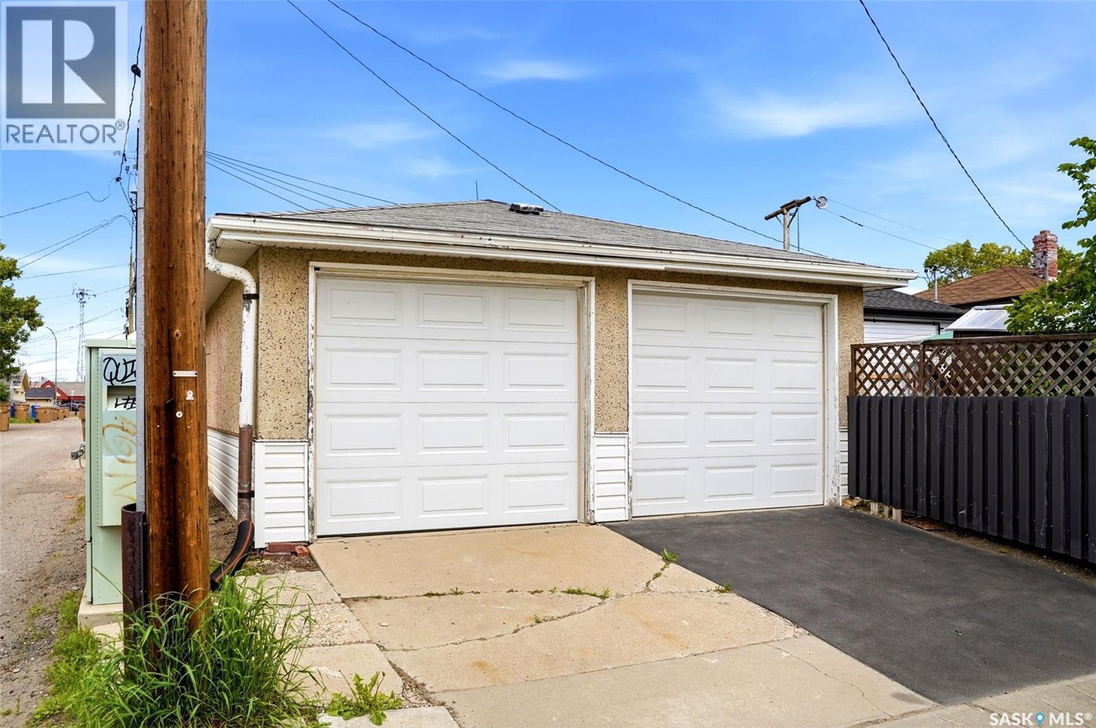 2078 Mcara Street, Regina, SK