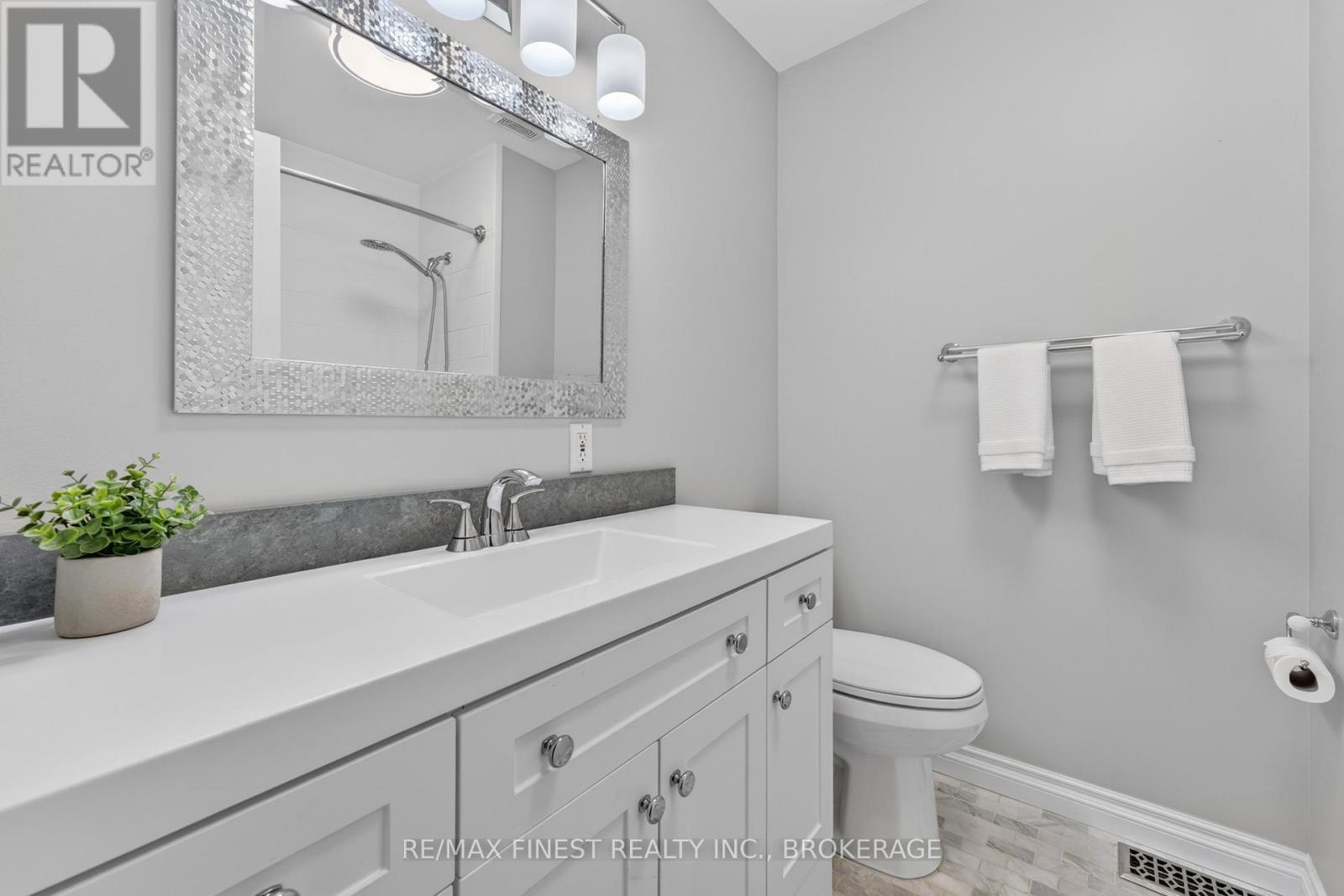 2388 Horning Road, Frontenac (Frontenac South), ON