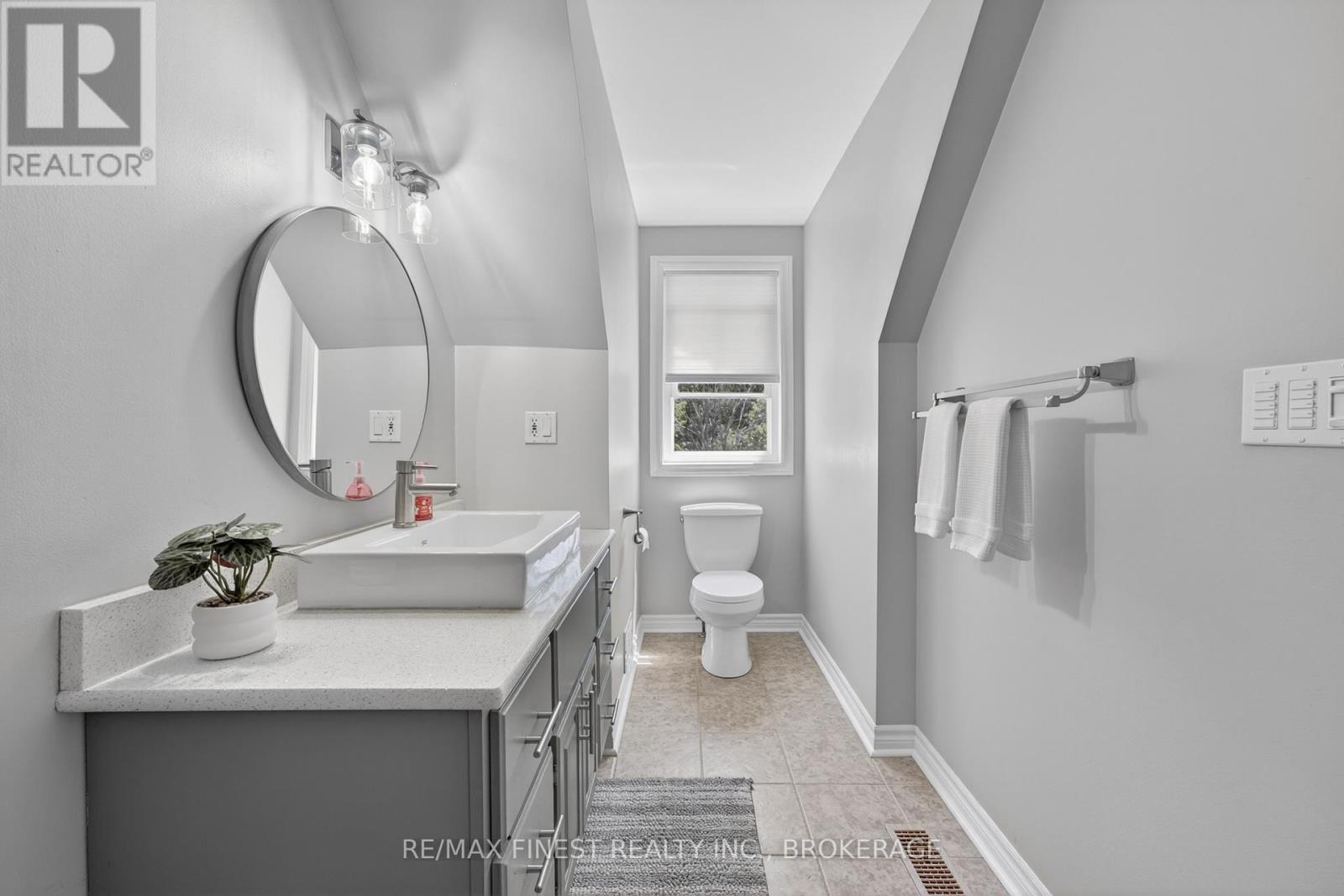 2388 Horning Road, Frontenac (Frontenac South), ON
