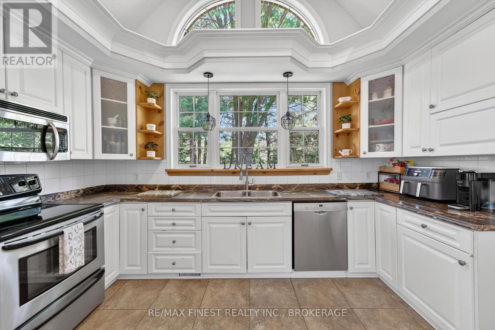 2388 Horning Road, Frontenac (Frontenac South), ON