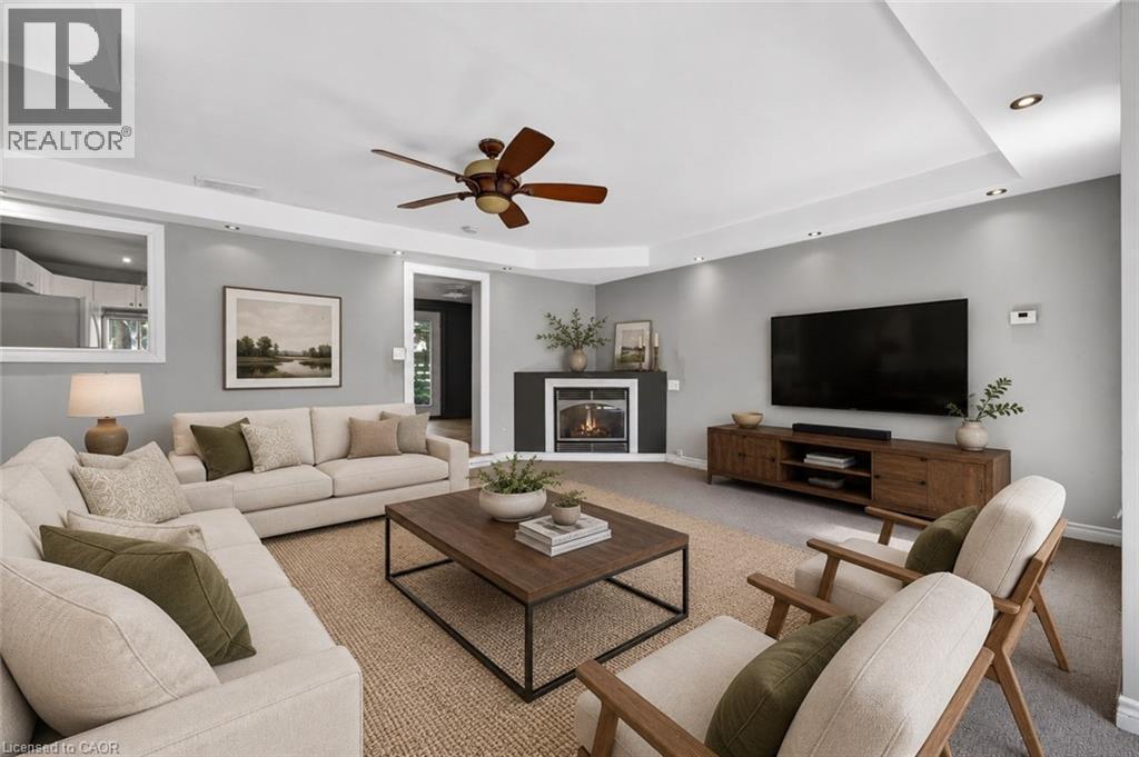 VIRTUALLY STAGED - 126 Mountain Street, Grimsby, ON