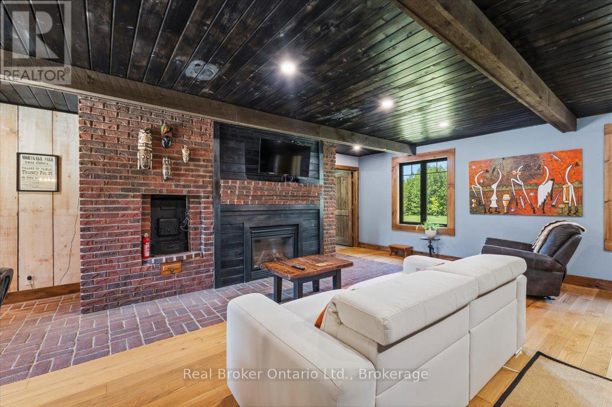 401479 Grey Road 4, West Grey, ON