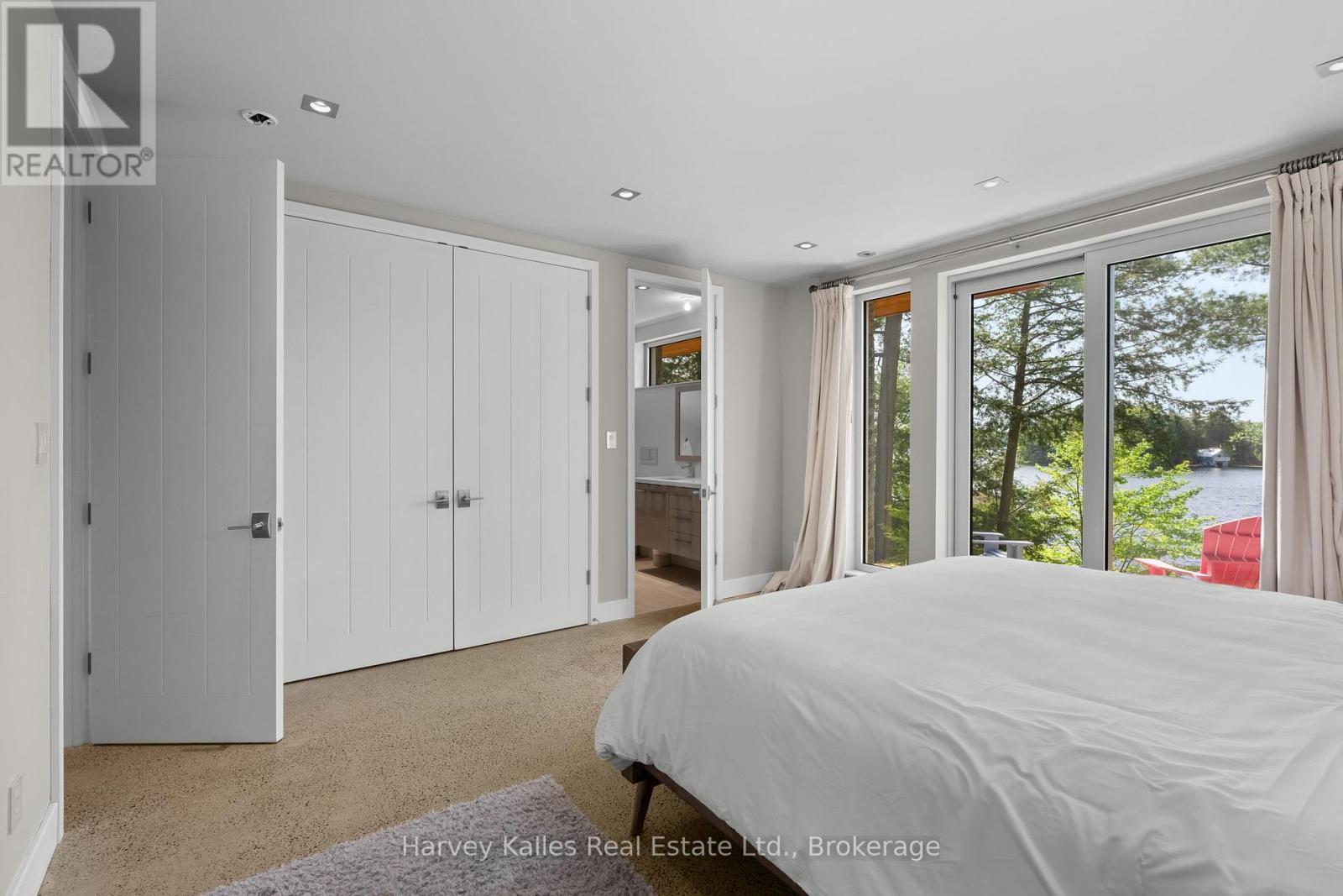 Main floor primary suite - 43 Houston Lane, Seguin, ON