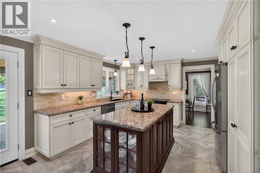 2264 Britannia Road, Burlington, ON - Indoor Photo Showing Kitchen With Upgraded Kitchen