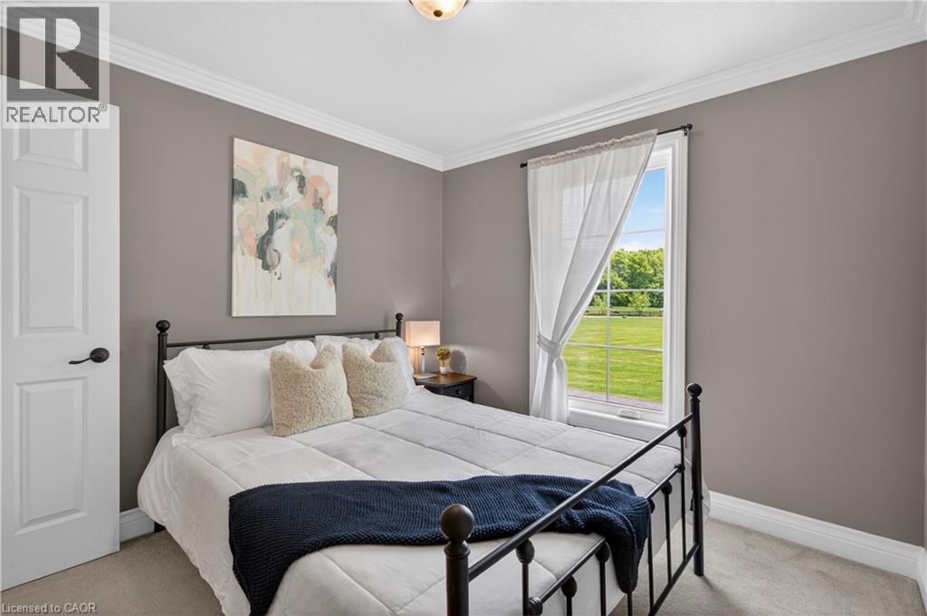2264 Britannia Road, Burlington, ON - Indoor Photo Showing Bedroom