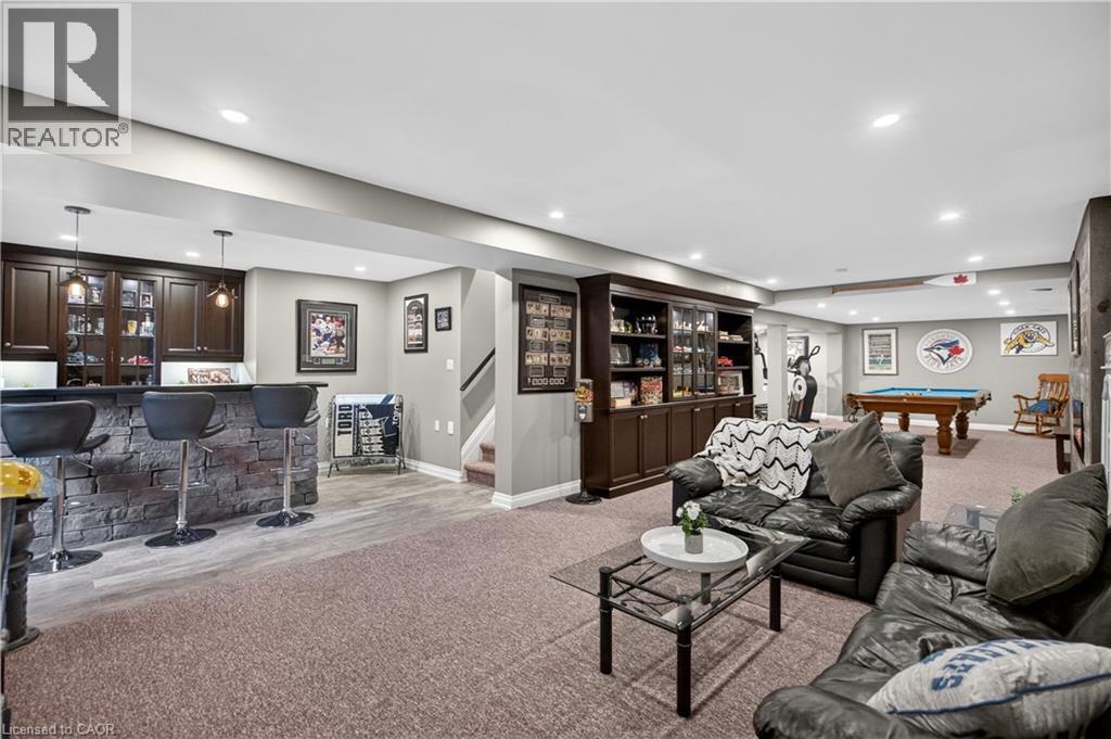 2264 Britannia Road, Burlington, ON - Indoor