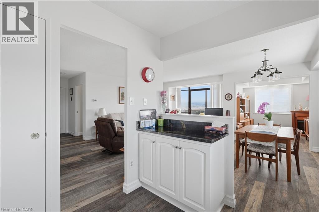 301 Frances Avenue Unit# 1207, Stoney Creek, ON