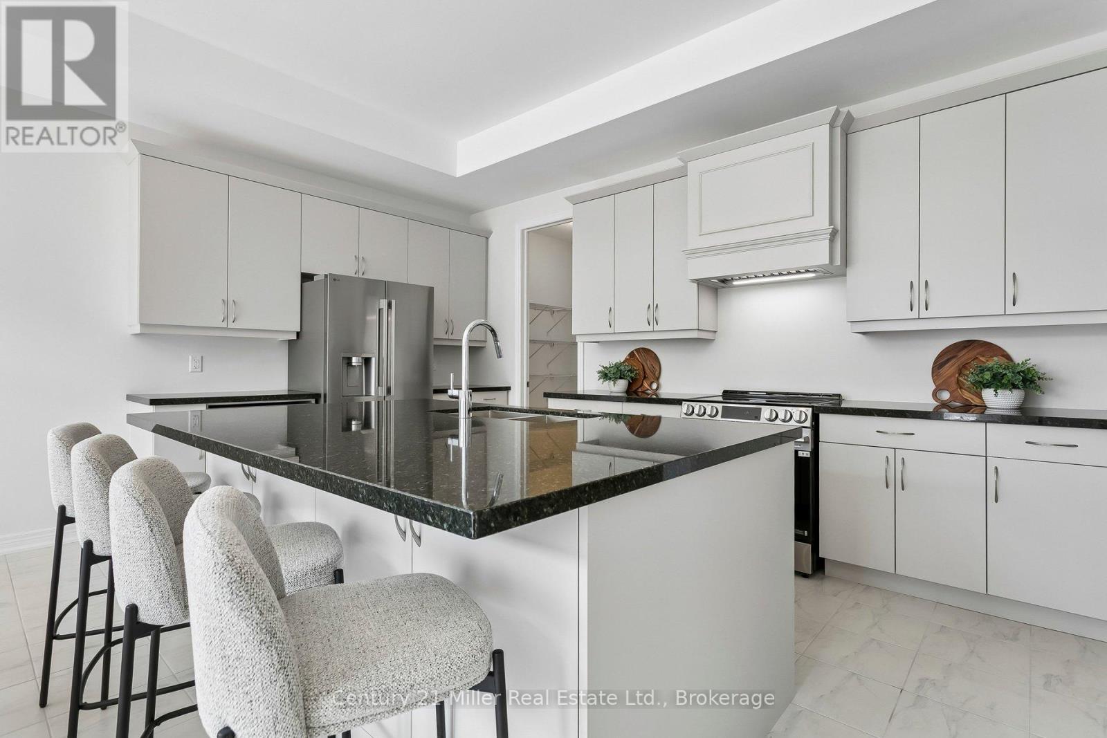 3266 Millicent Avenue, Oakville (Go Glenorchy), ON