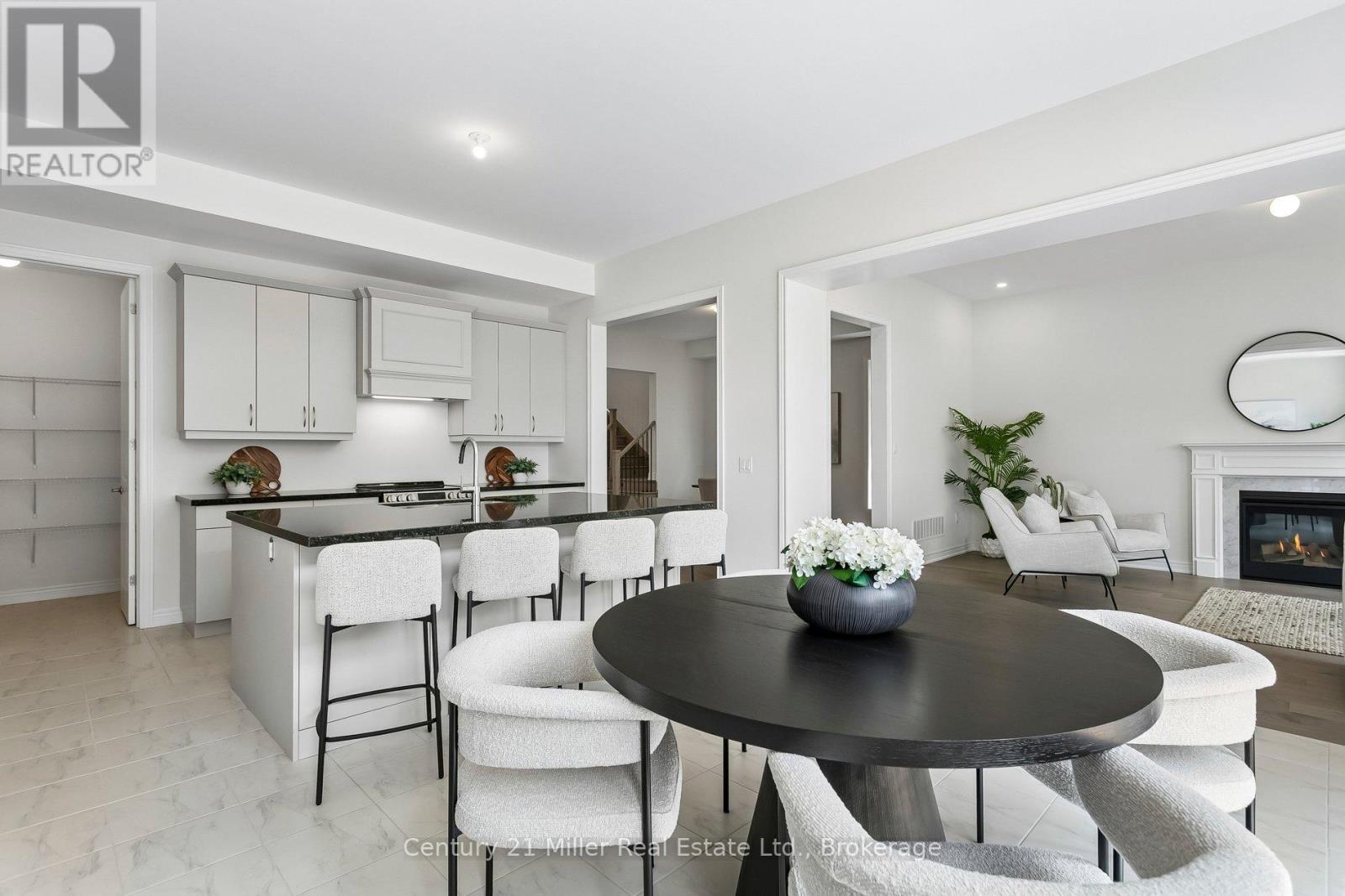 3266 Millicent Avenue, Oakville (Go Glenorchy), ON
