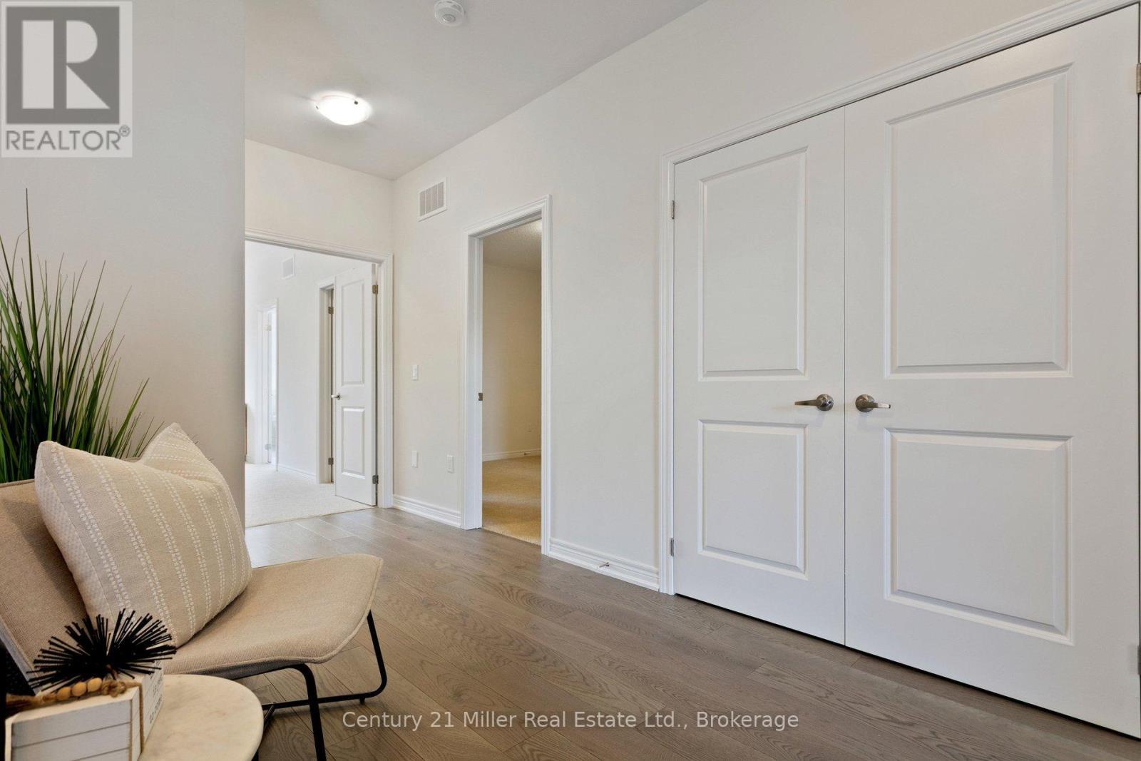3266 Millicent Avenue, Oakville (Go Glenorchy), ON