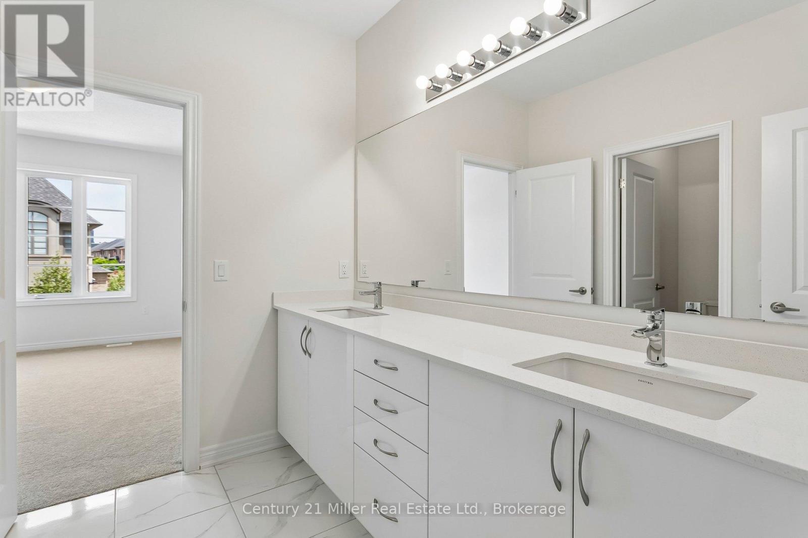 3266 Millicent Avenue, Oakville (Go Glenorchy), ON
