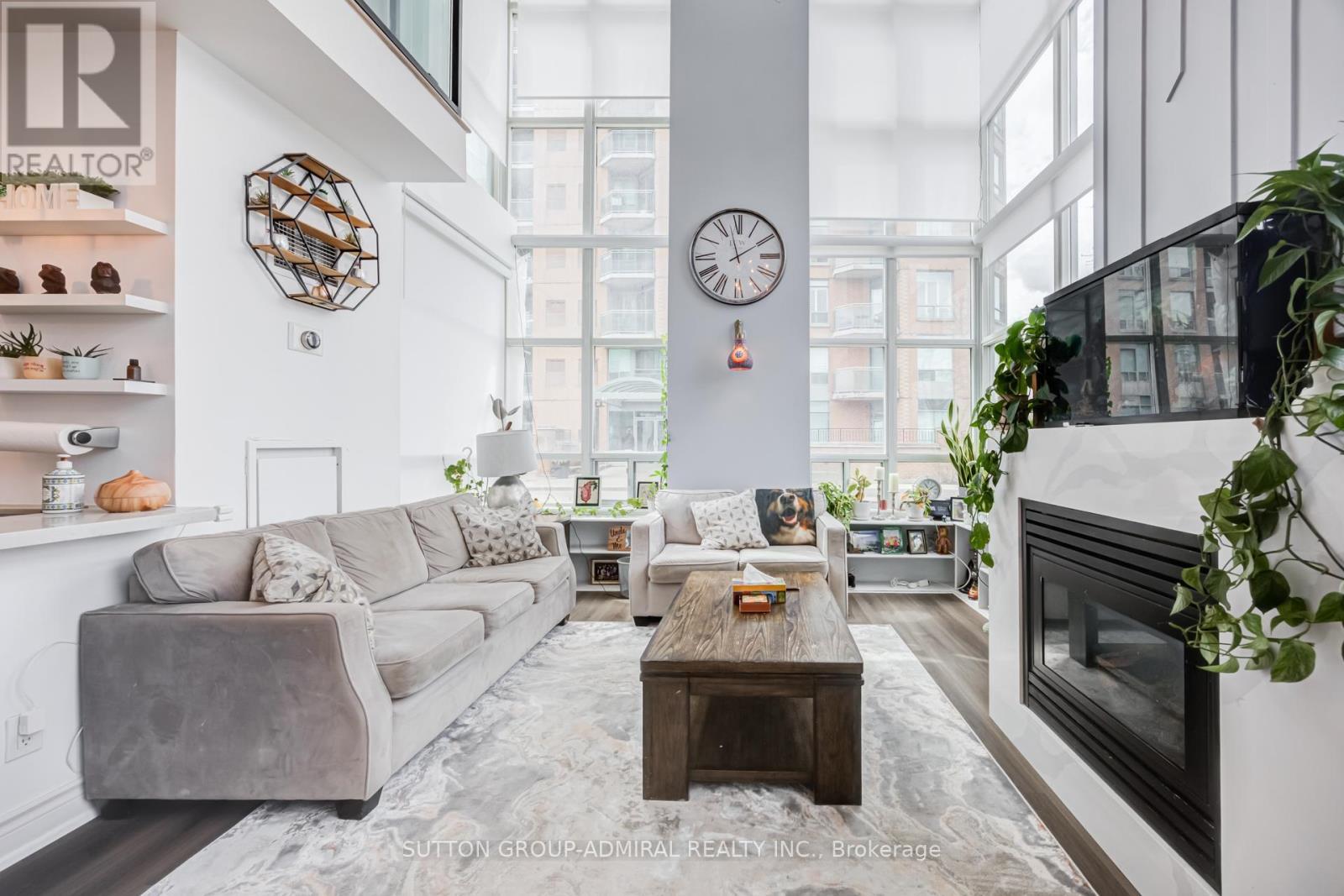 119 - 200 Manitoba Street, Toronto, ON