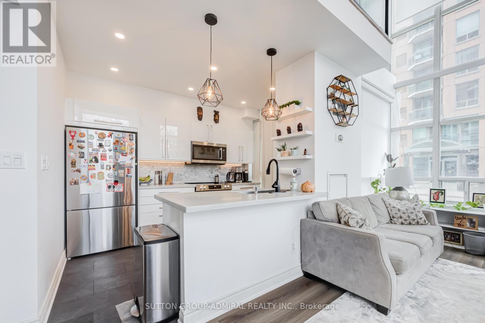 119 - 200 Manitoba Street, Toronto, ON
