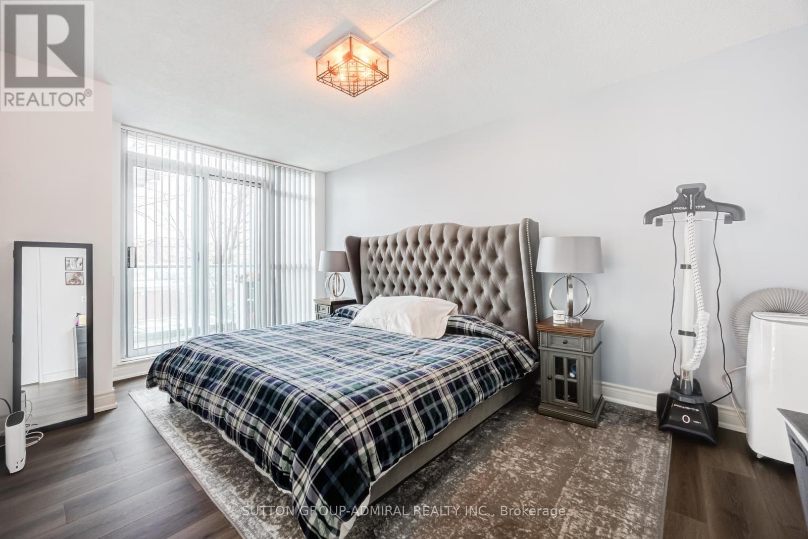 119 - 200 Manitoba Street, Toronto, ON