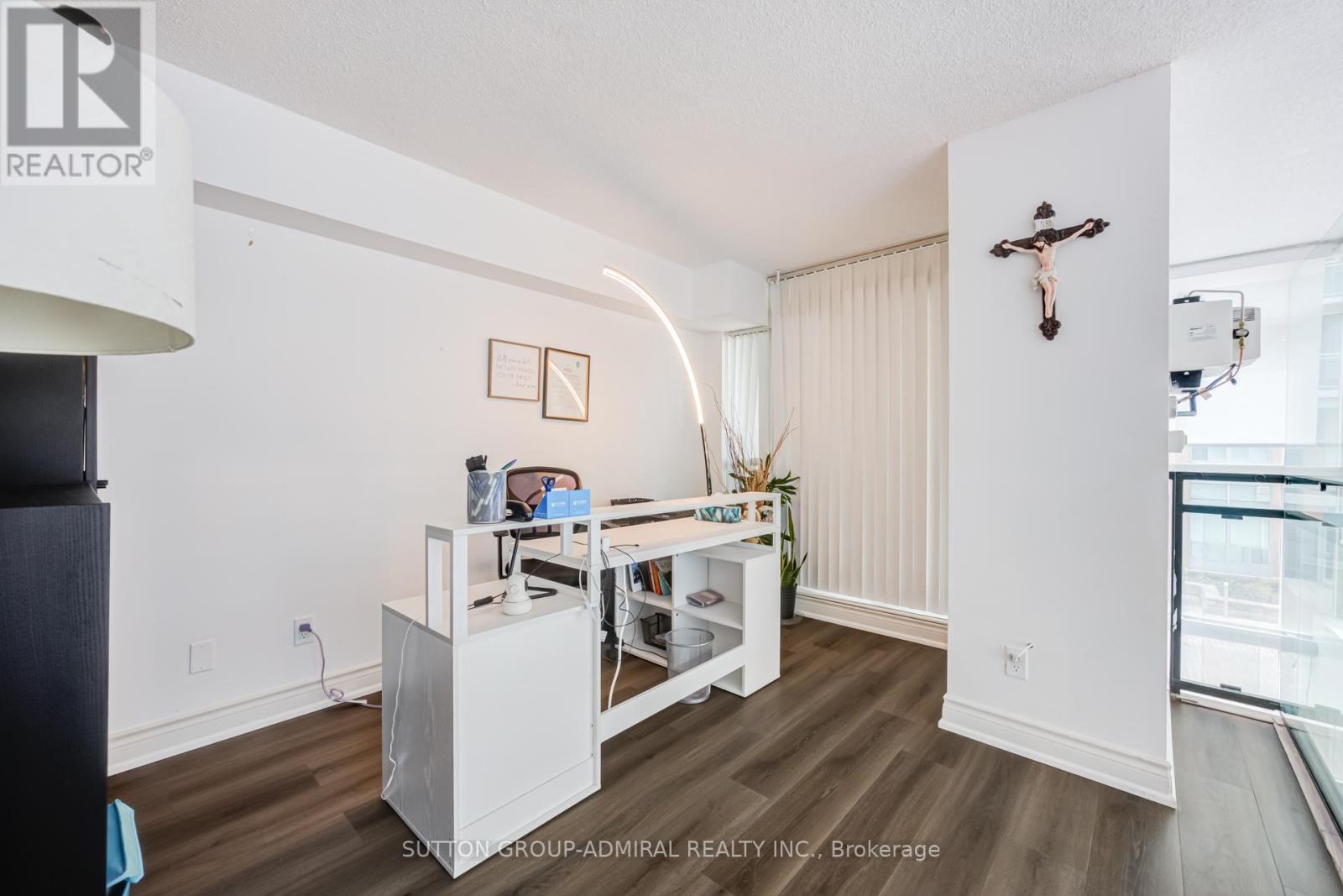 119 - 200 Manitoba Street, Toronto, ON