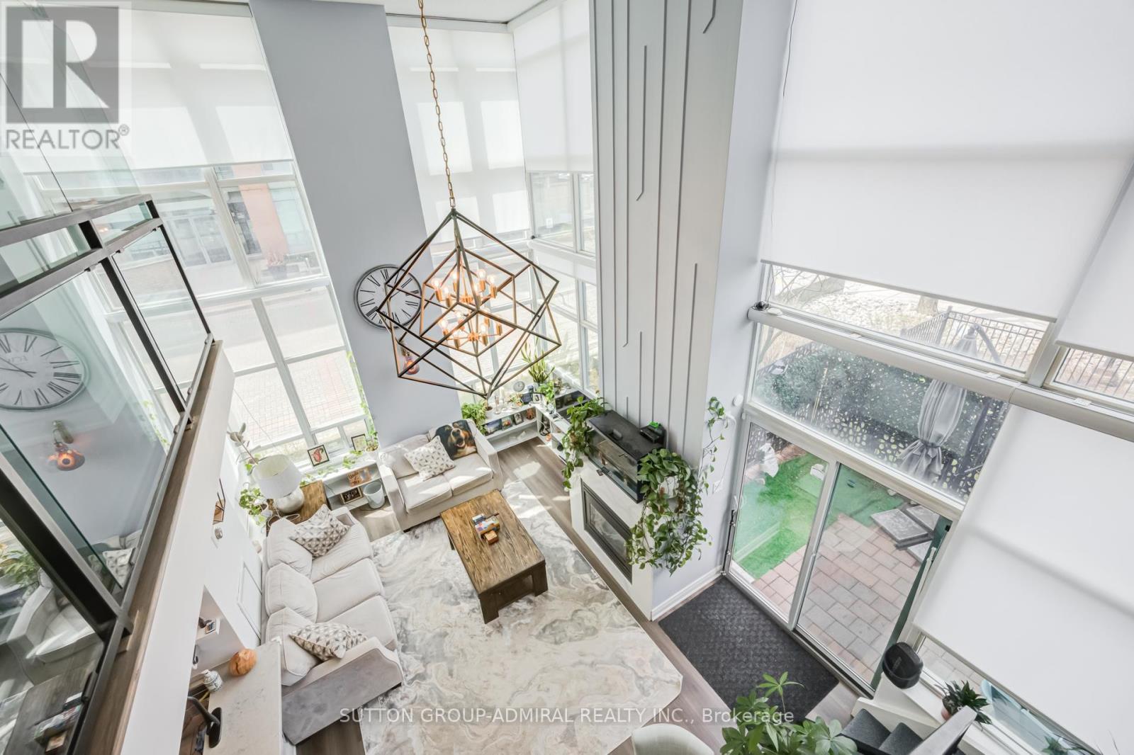 119 - 200 Manitoba Street, Toronto, ON