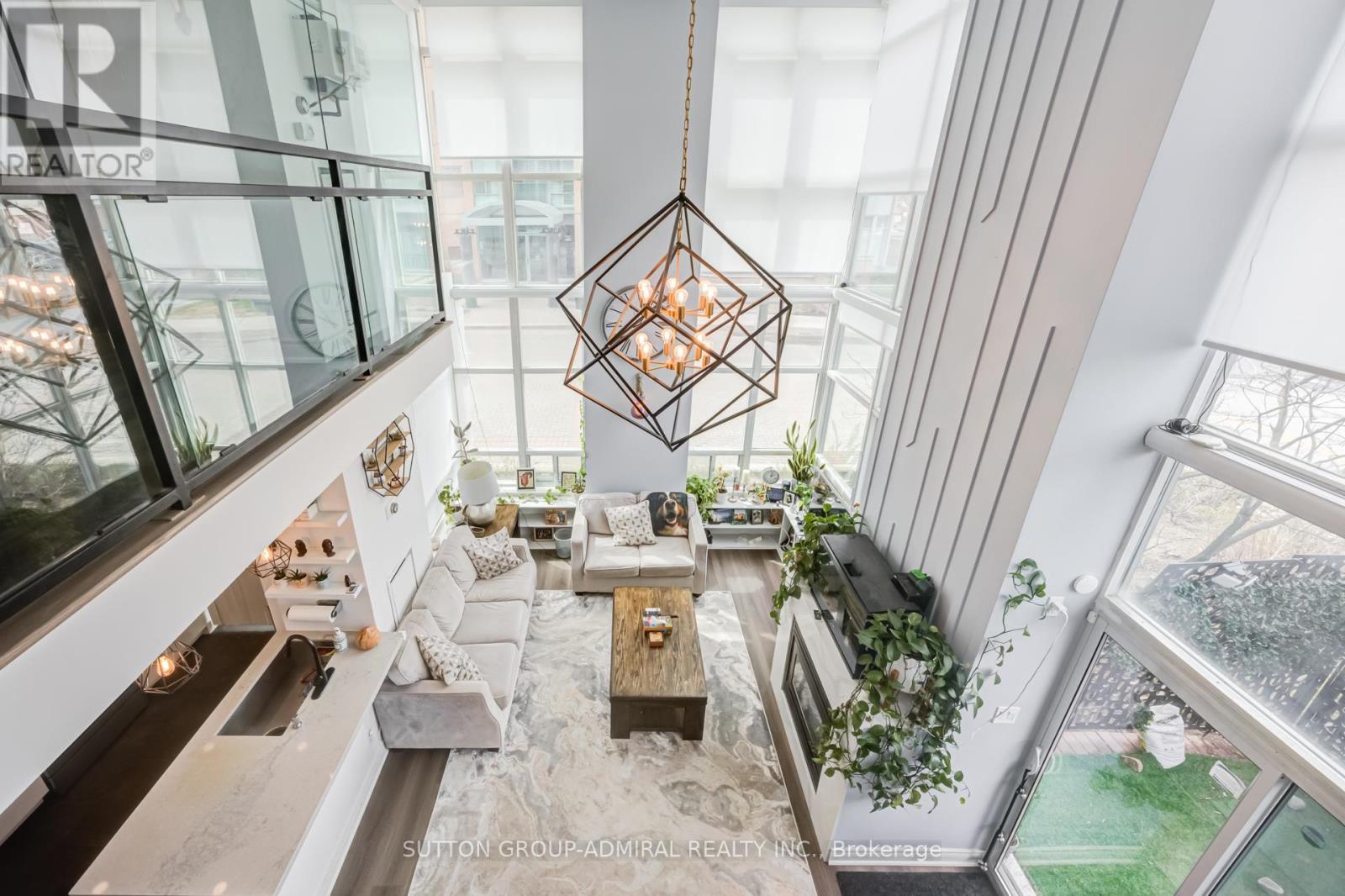 119 - 200 Manitoba Street, Toronto, ON