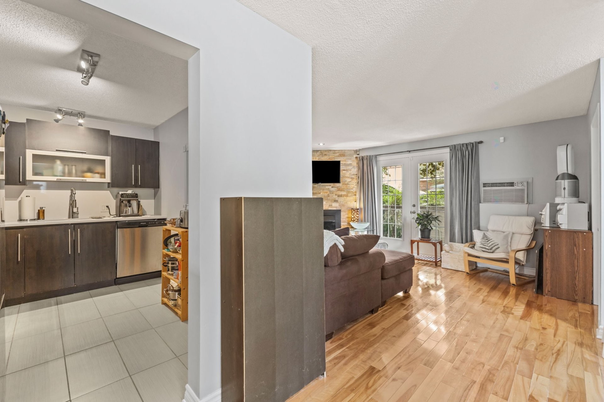 Overall view - 1-80 Boul. Louise-Campagna, Gatineau (Hull), QC