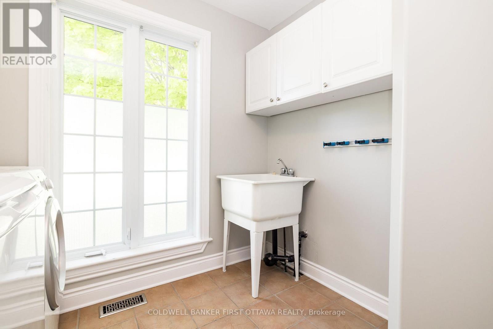 187 Glenncastle Drive, Ottawa, ON
