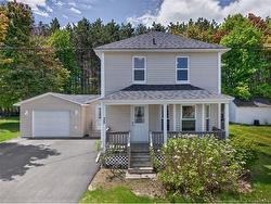 25 Knox ST Miramichi, NB E1N 4K1