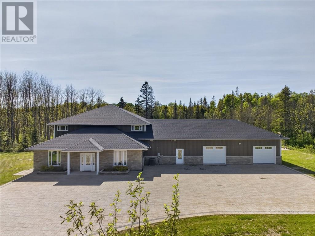 5381 Desmarais, Sudbury, ON