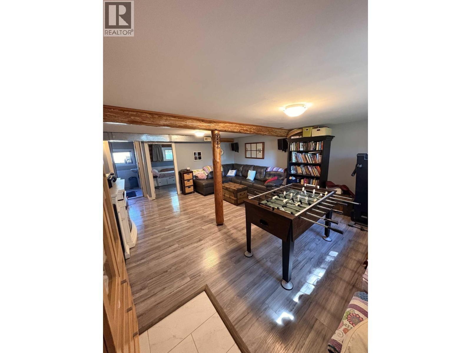 330 Reid Drive, Vanderhoof, BC - Indoor Photo Showing Other Room