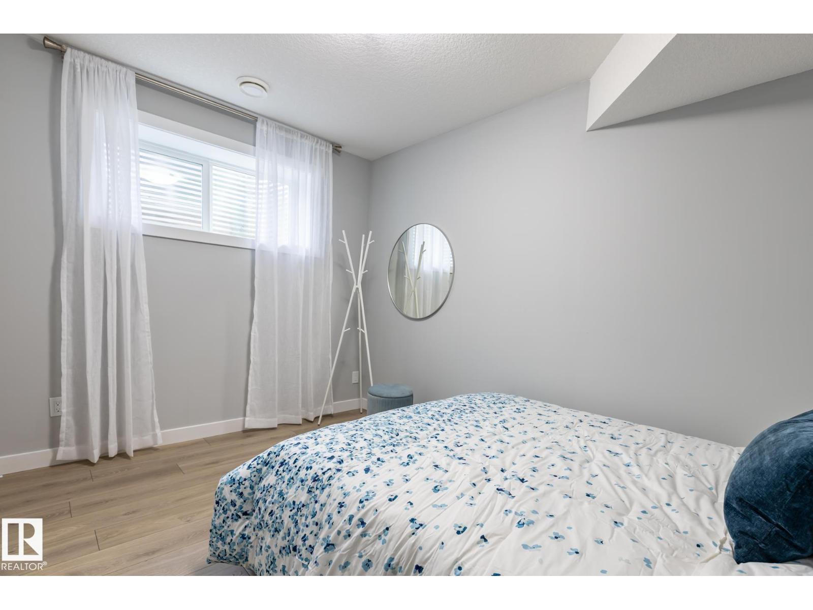 17820 70 St Nw, Edmonton, AB