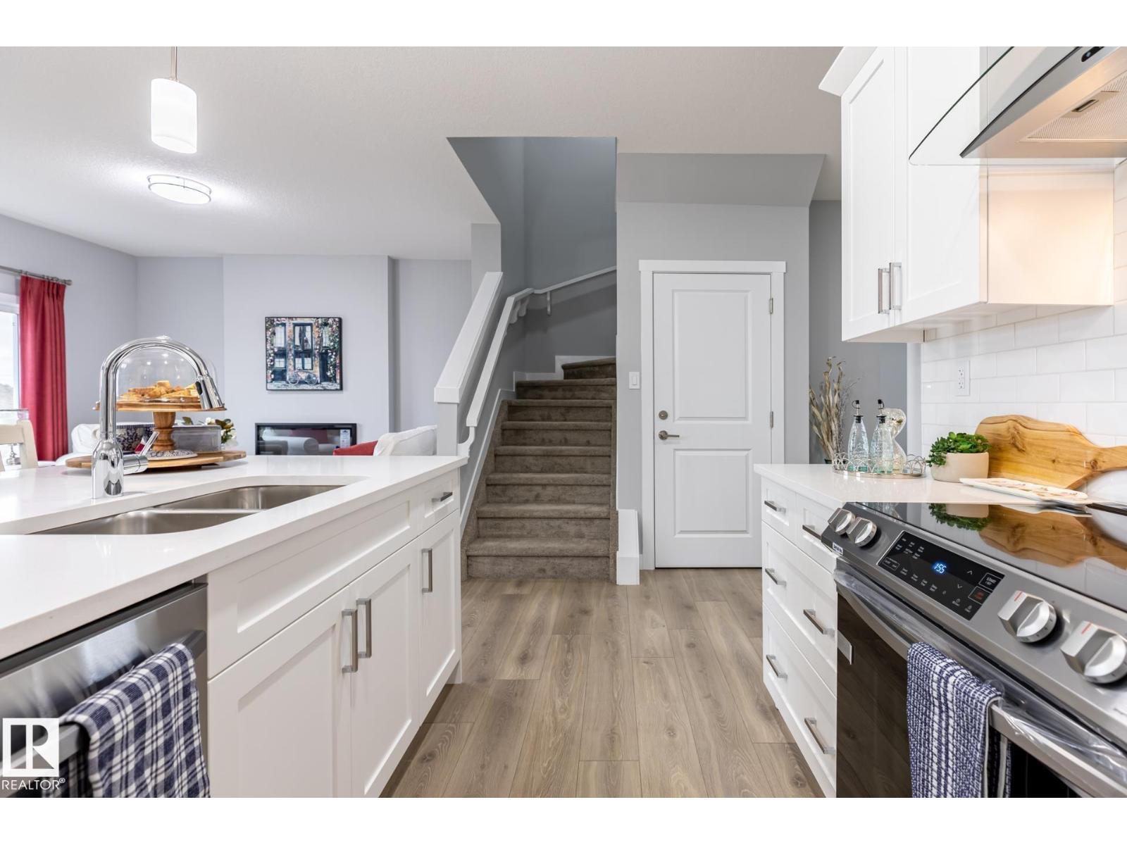 17820 70 St Nw, Edmonton, AB