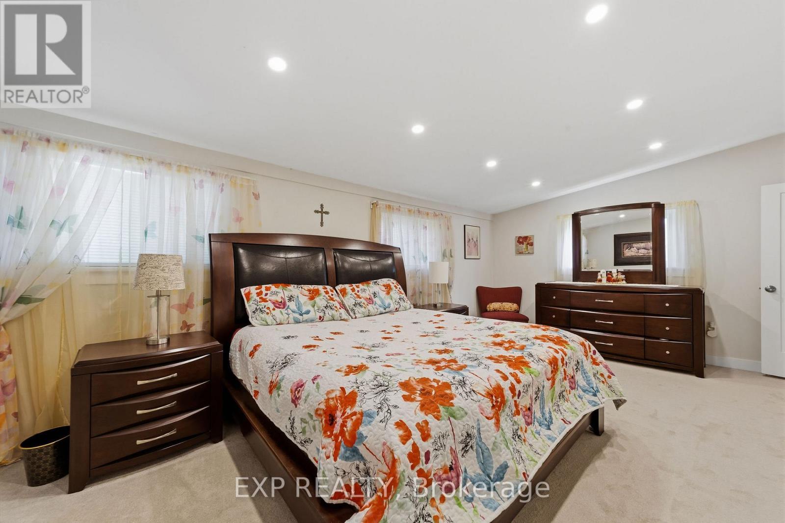29 Winniett Street, Woodstock (Woodstock - North), ON