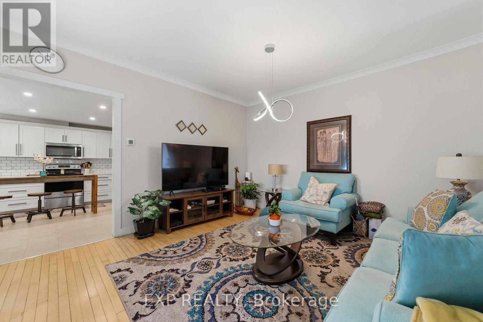 29 Winniett Street, Woodstock (Woodstock - North), ON