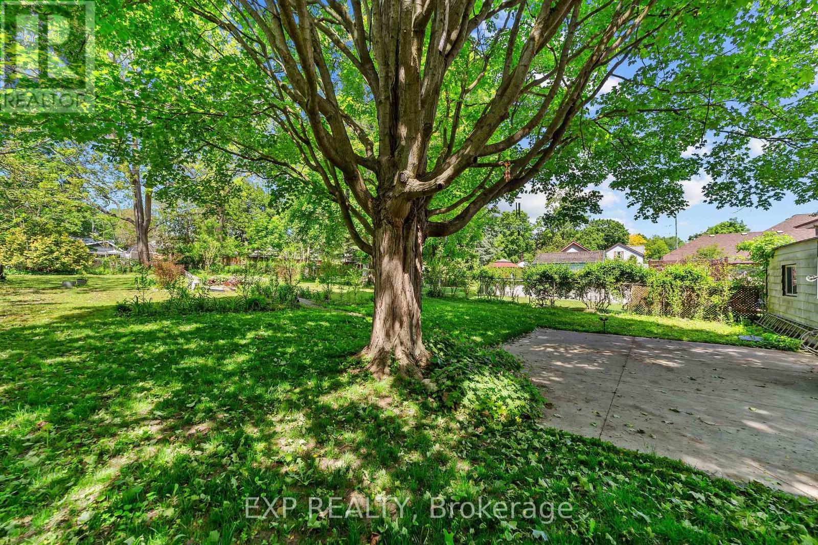 29 Winniett Street, Woodstock (Woodstock - North), ON