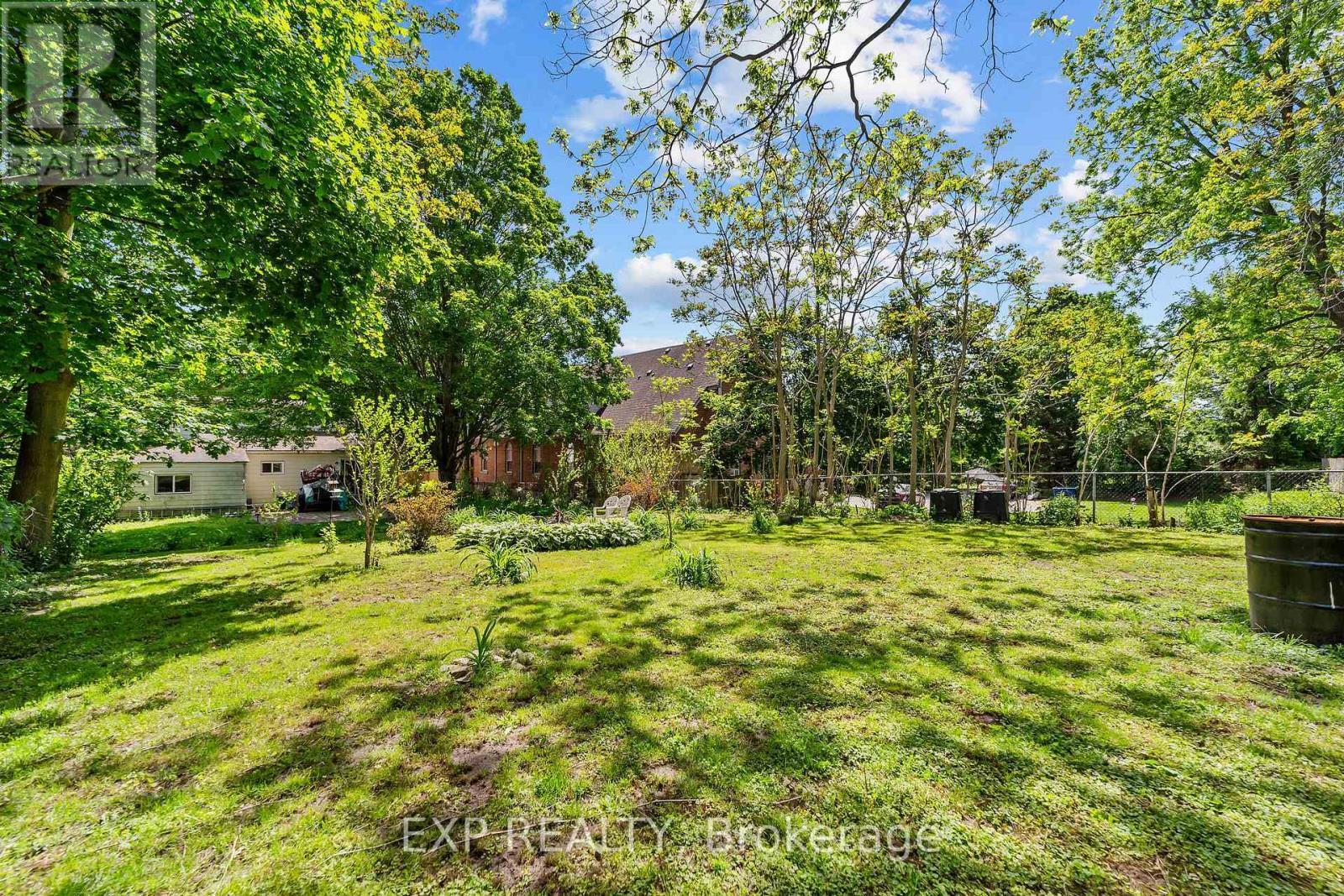 29 Winniett Street, Woodstock (Woodstock - North), ON