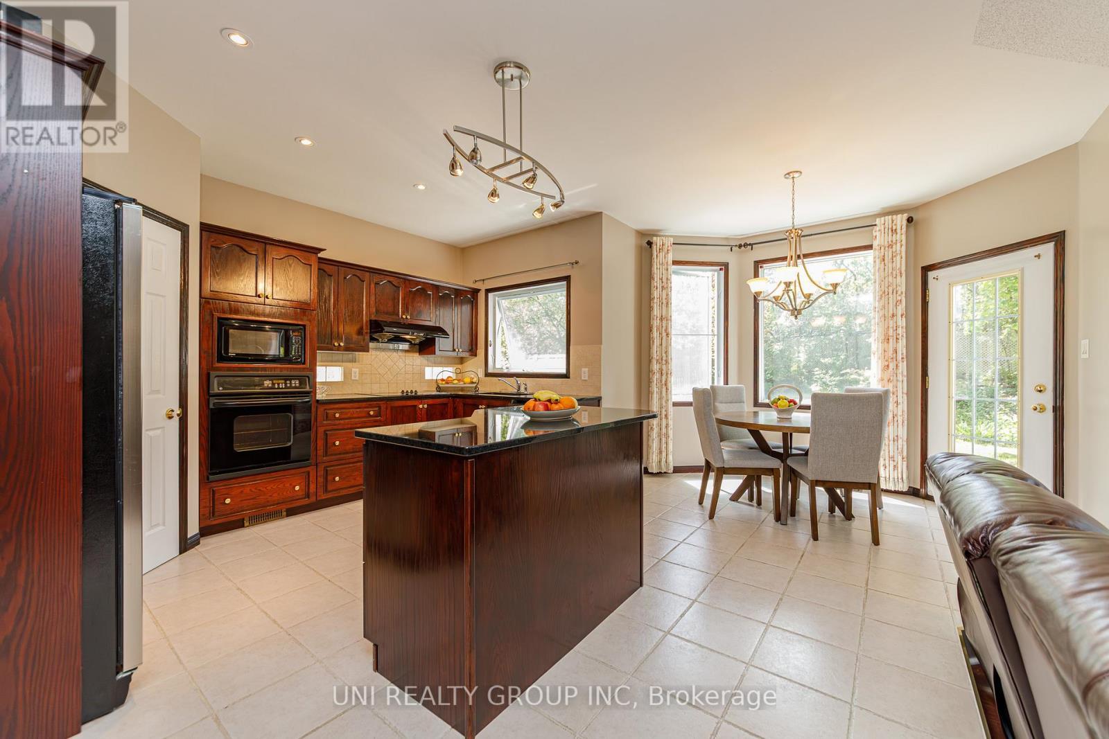 11 Langford Crescent, Ottawa, ON