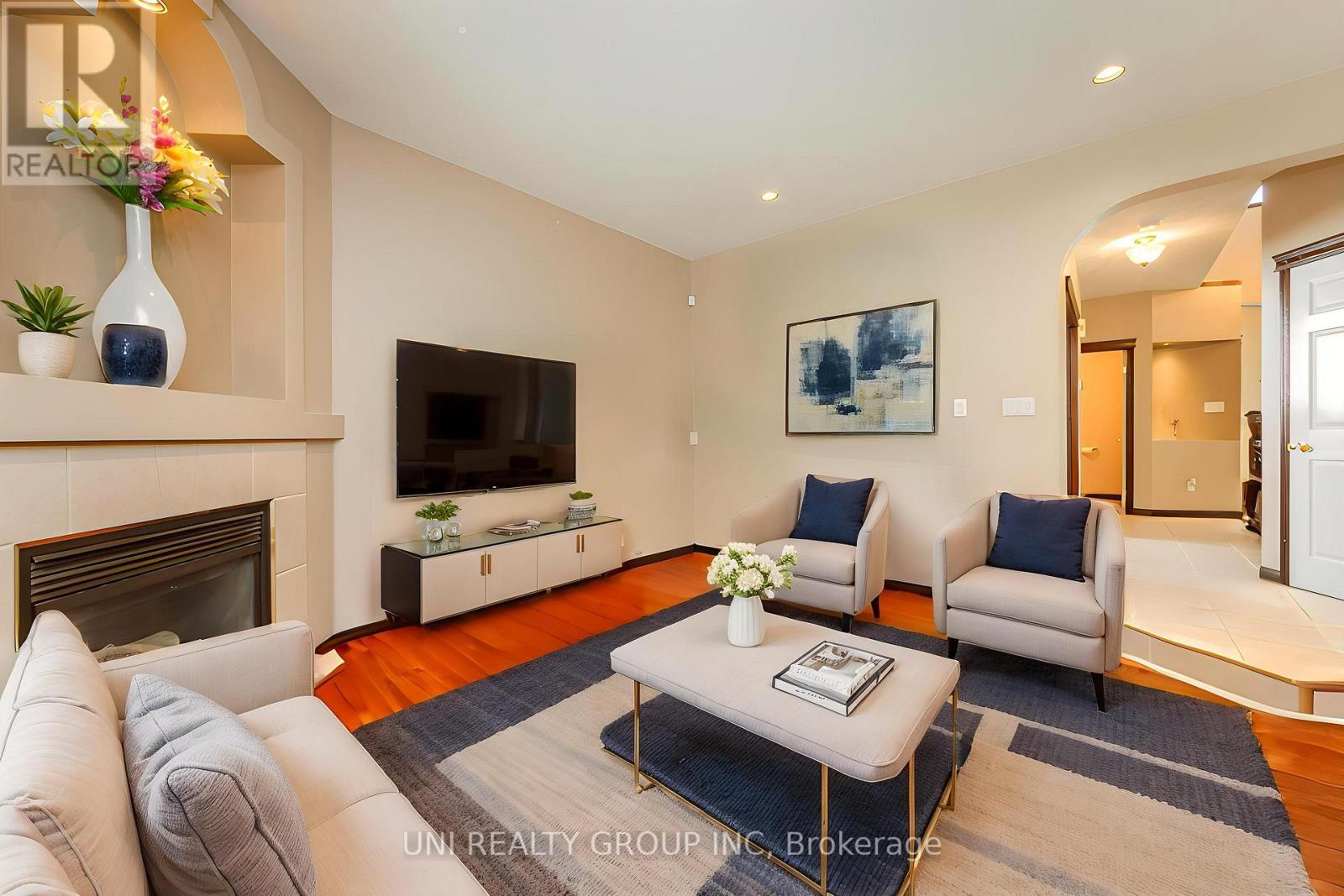 11 Langford Crescent, Ottawa, ON