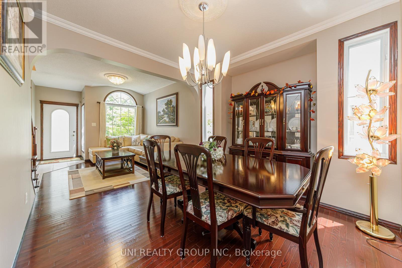 11 Langford Crescent, Ottawa, ON