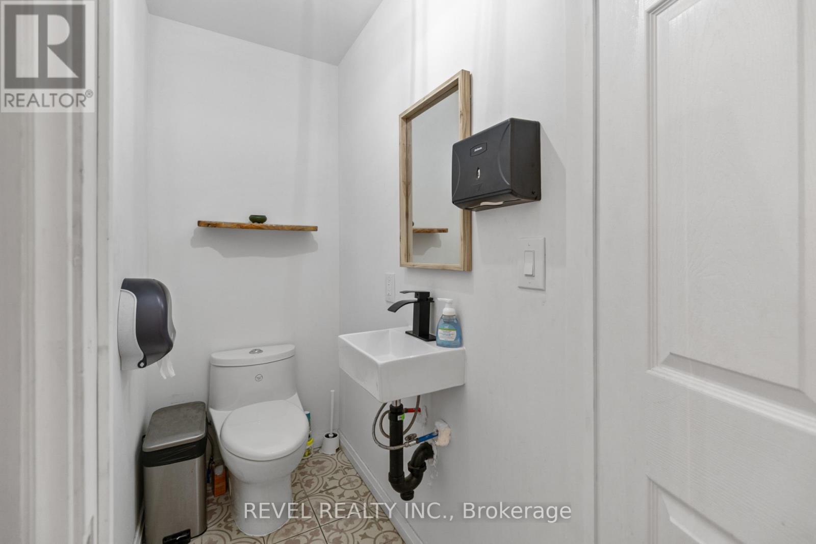 334 James Street N, Hamilton, ON