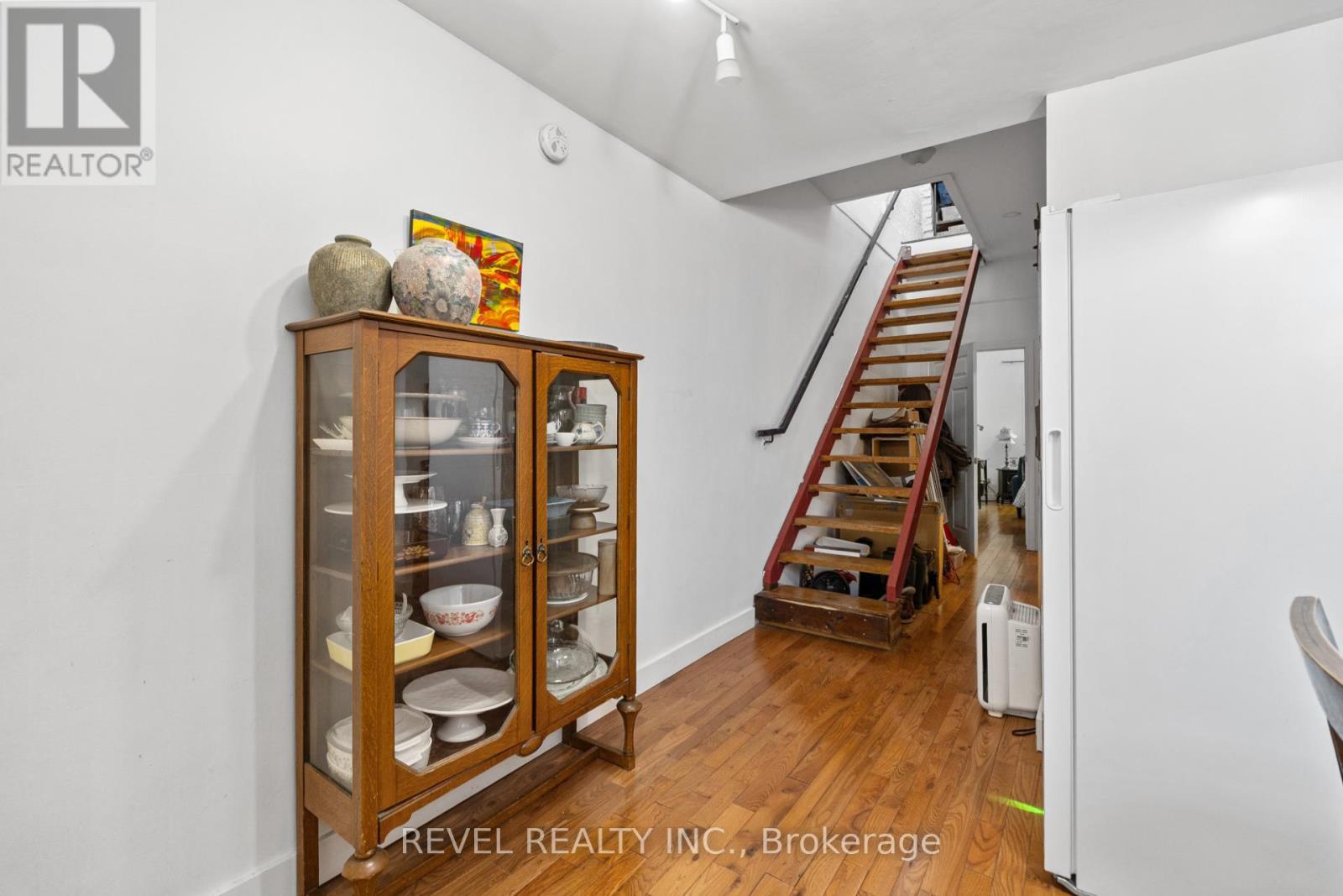 334 James Street N, Hamilton, ON