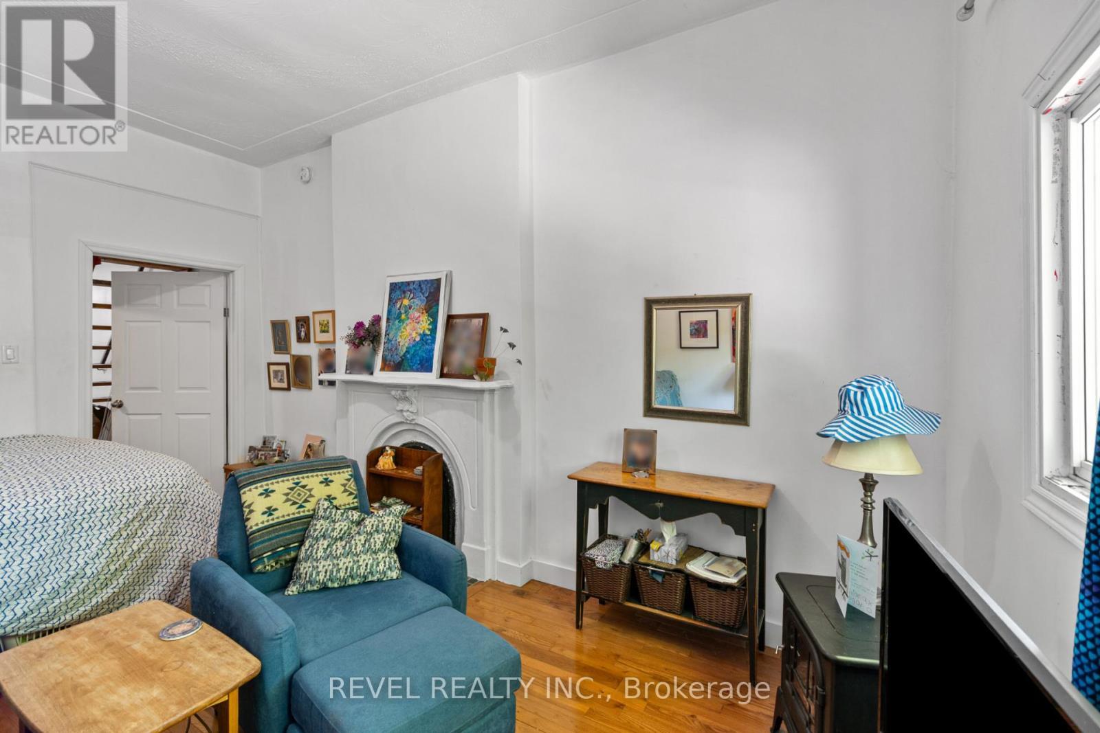 334 James Street N, Hamilton, ON
