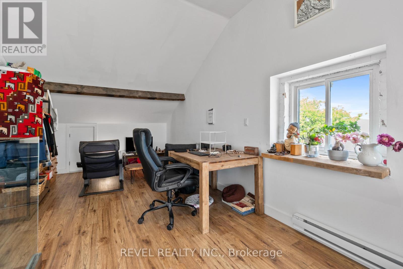 334 James Street N, Hamilton, ON