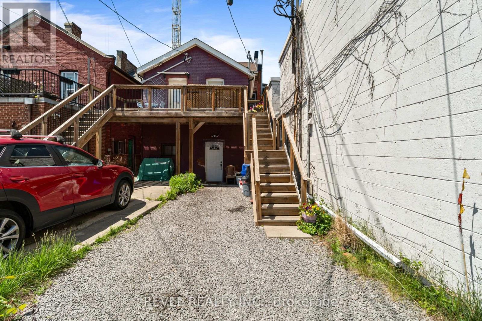 334 James Street N, Hamilton, ON
