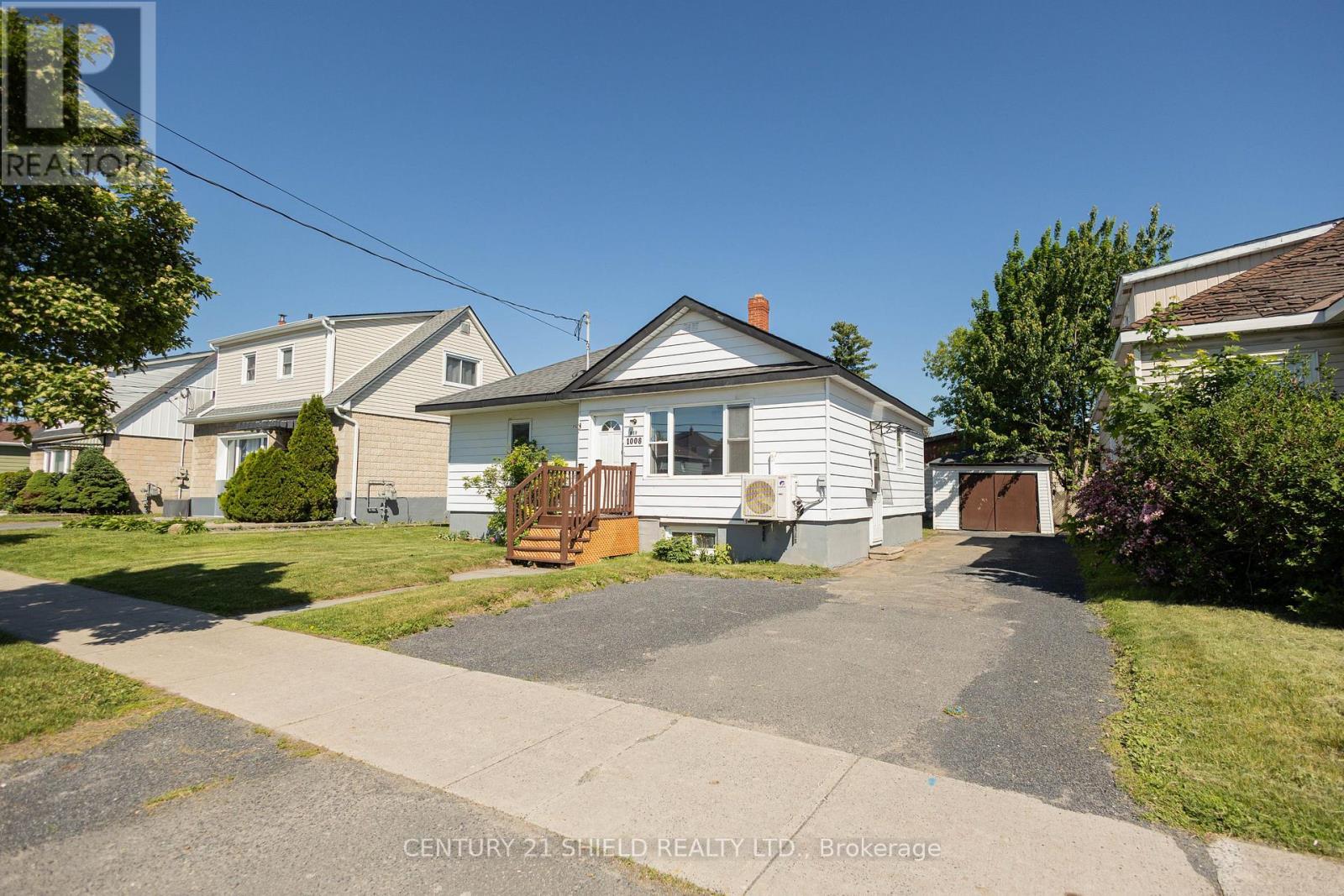 1008 Second Street E. Street, Cornwall, ON