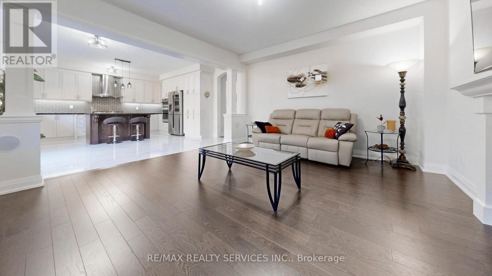 15 Rolling Rock Way, Brampton, ON