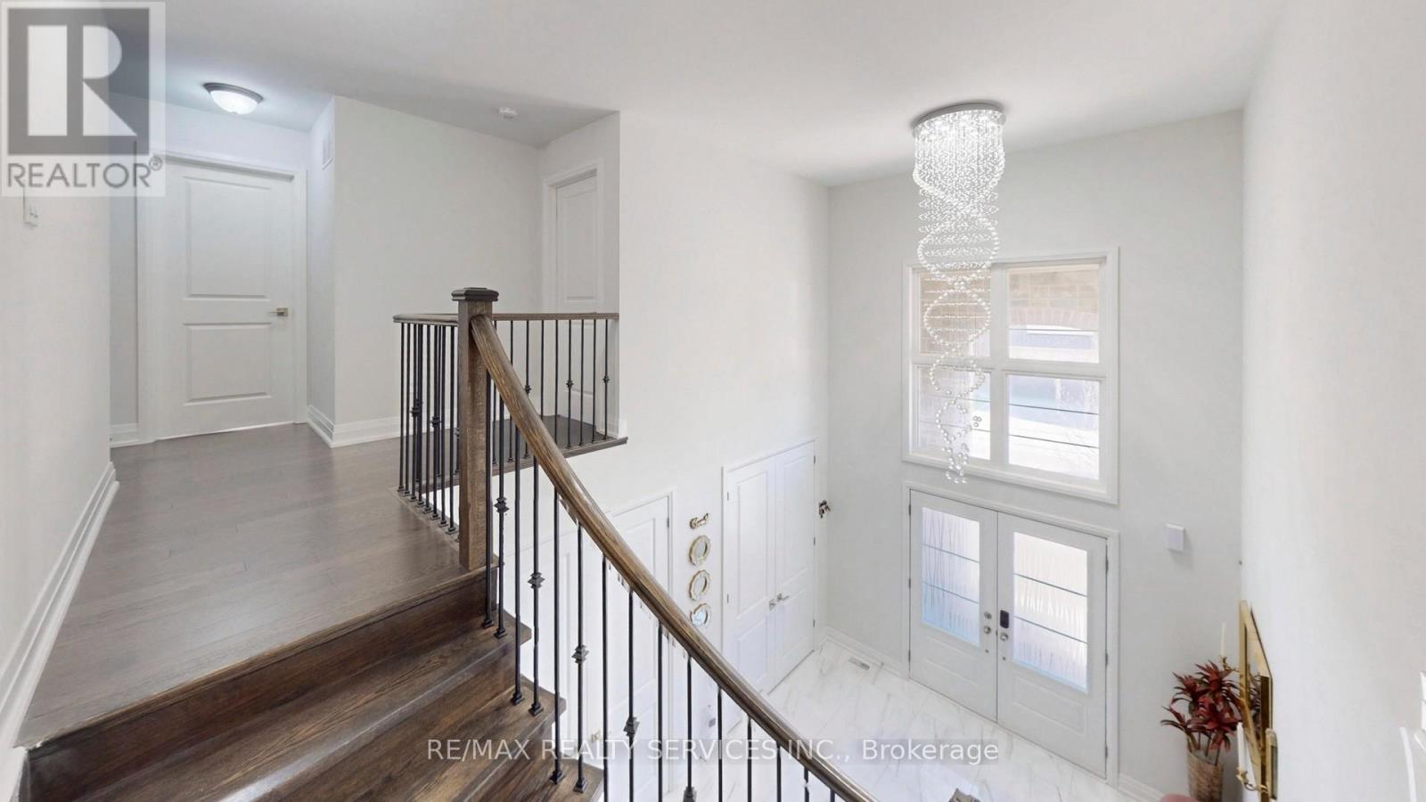 15 Rolling Rock Way, Brampton, ON